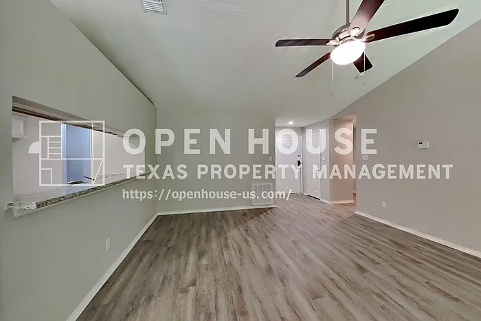 1805 Crimson Ct — Photo 5