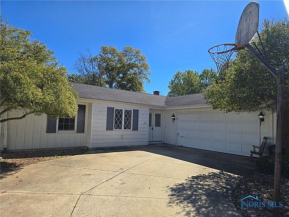 2nd image of 199 Saint Thomas Dr
