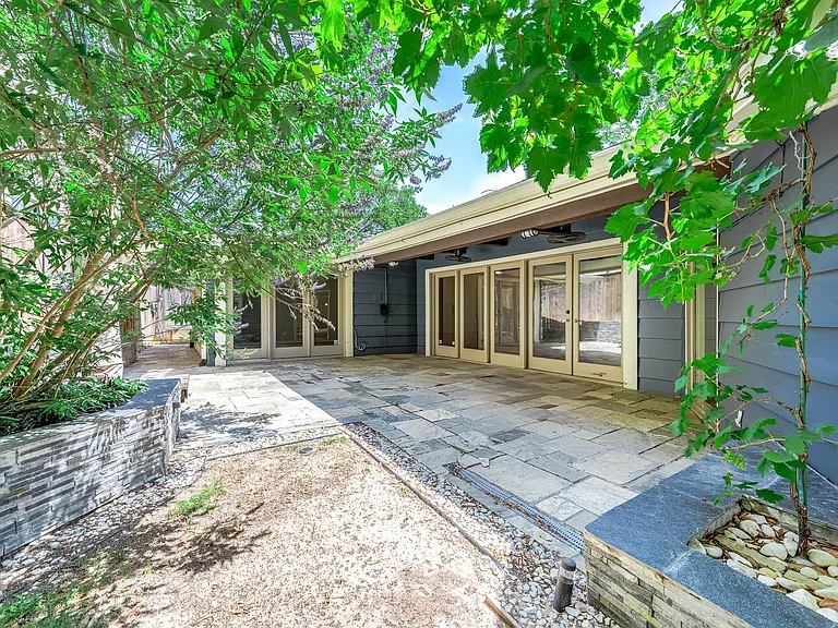 6825 Bellgreen Dr — Photo 31