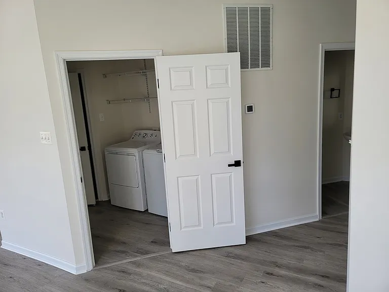 1808 Whispering Meadow Ct — Photo 45