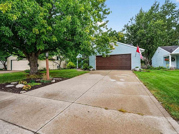 3rd image of 6521 Pine Meadows Ln