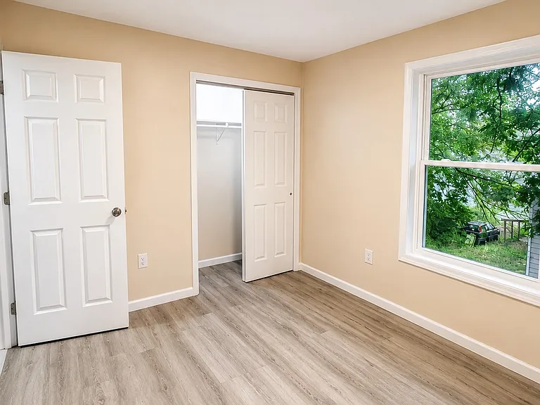 244 Keen St #2 — Photo 7
