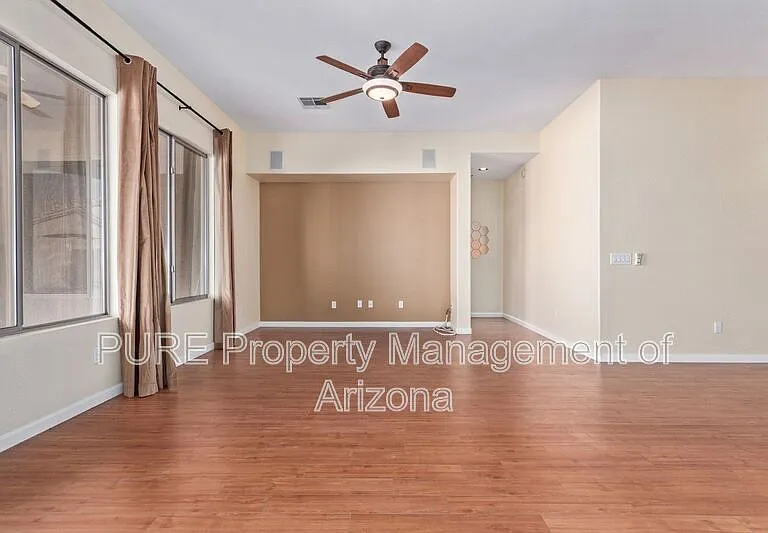 737 S Sycamore Pl — Photo 10