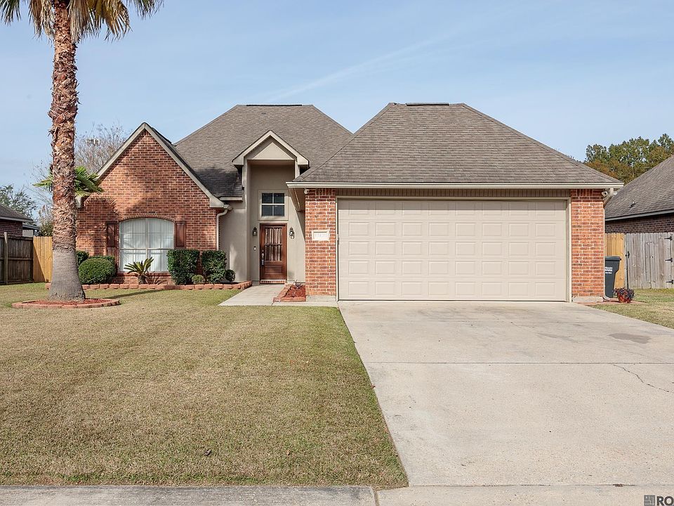 1st image of 37420 Cypress Trace Ave