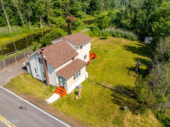 9 Lower Newtown Road, Waterford, NY 12188