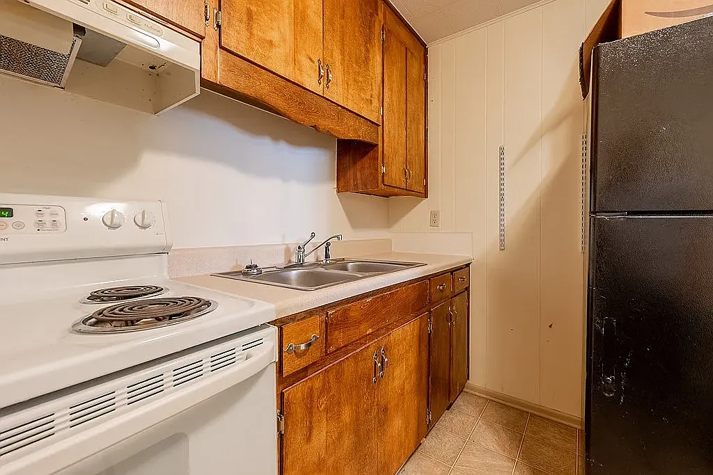 2 bed, 700 sqft, $775 — Photo 3