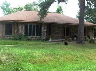 616 Pinewood Dr, Conroe, TX 77385