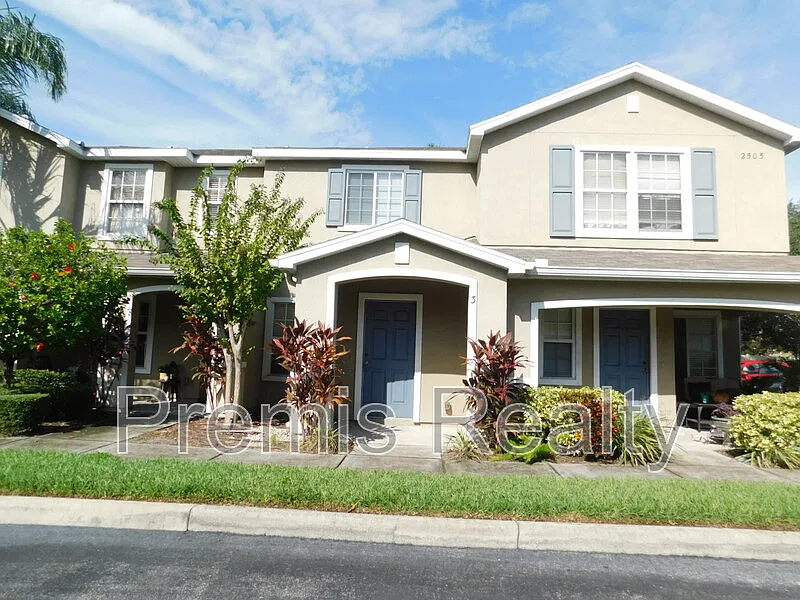 2 bed, 2.5 bath, 1252 sqft, $1,995 — Photo 1