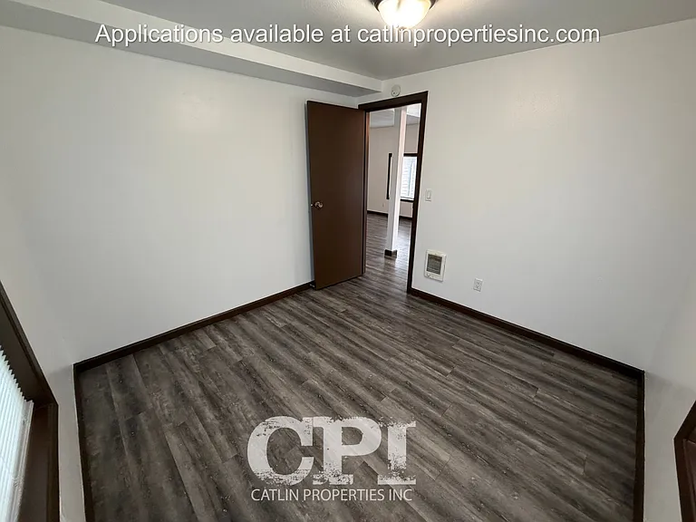 305 Rosewood St — Photo 9