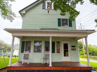 300 W 18th St, Tyrone, PA 16686