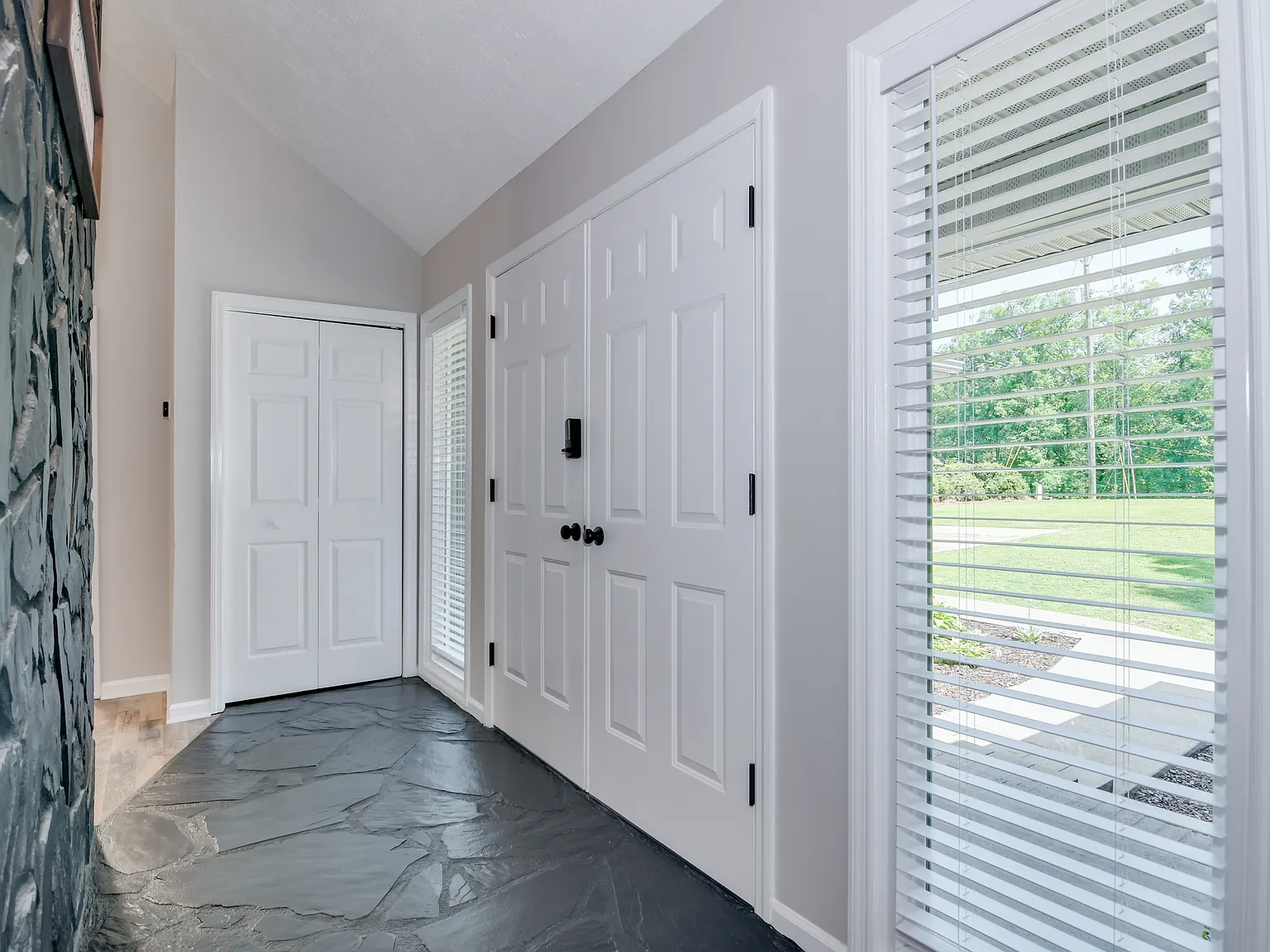 219 Jasper Road - 1 — Photo 3