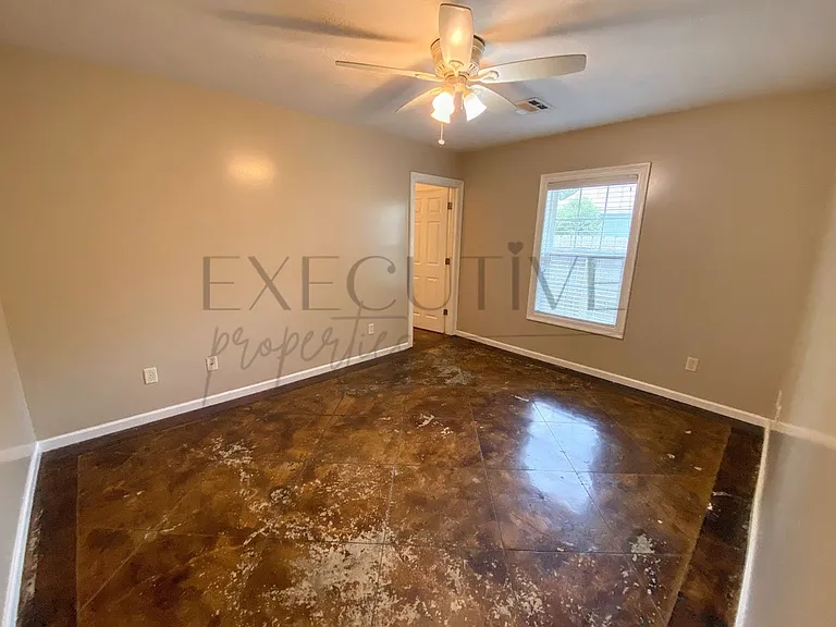 3804 Olive St — Photo 9