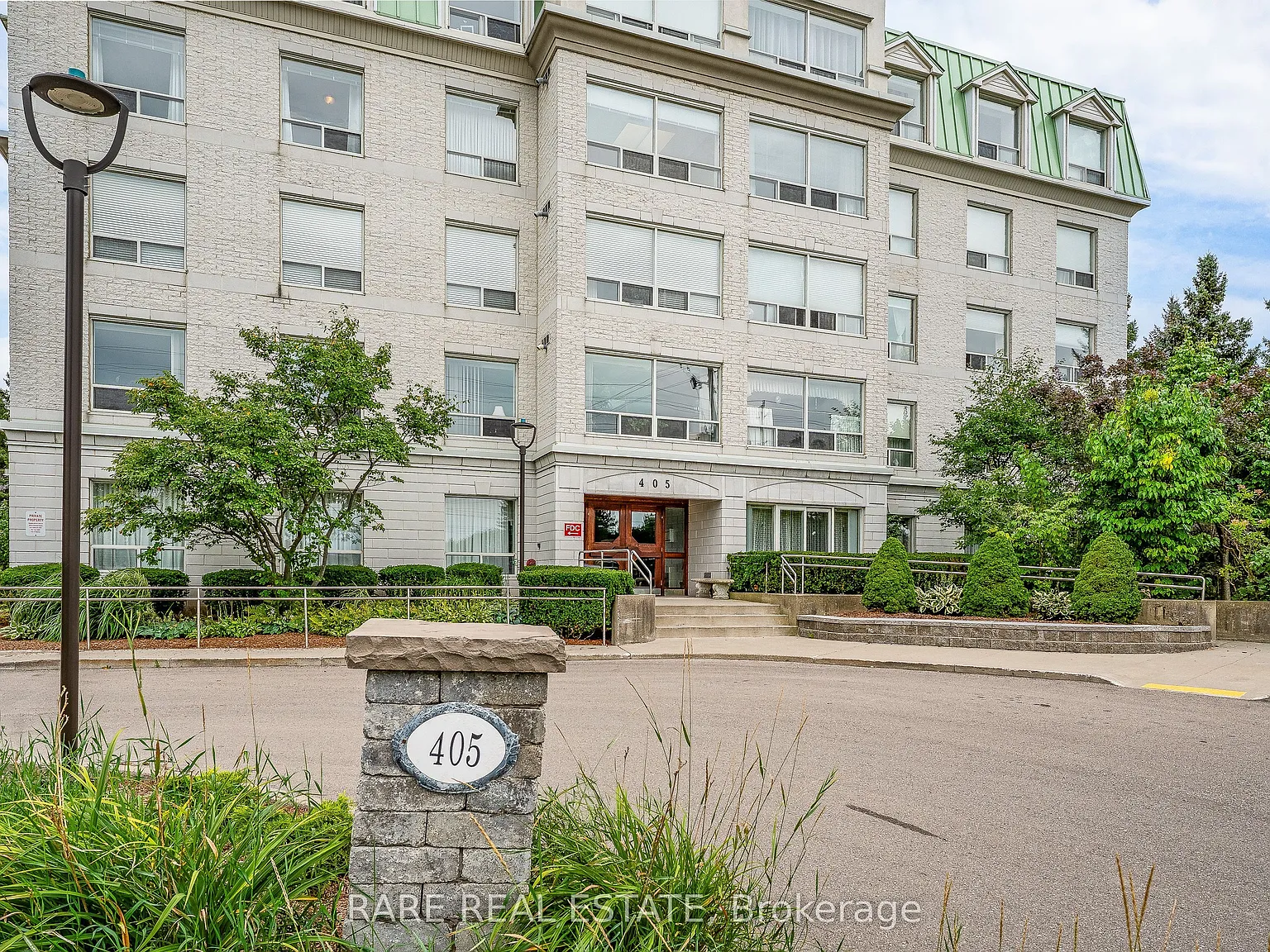 2 bed, $2,300 — Photo 2