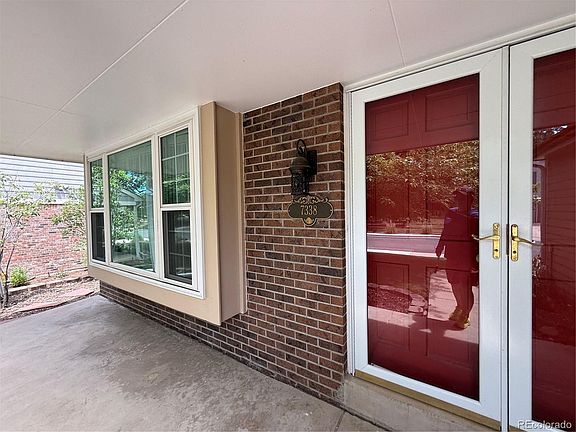 3rd image of 7338 S Hudson Way