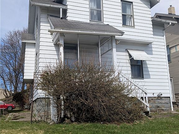 2nd image of 506 E Moody Ave