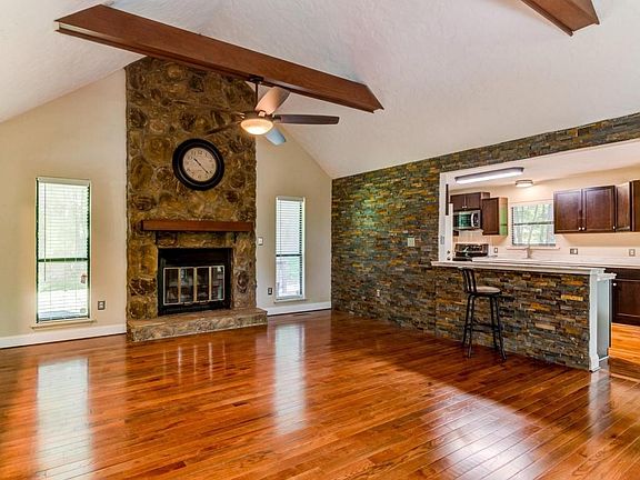 4th image of 174 Oakdale Dr