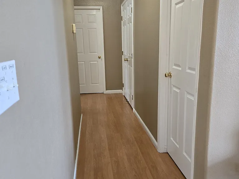 801 W Redwood St — Photo 9