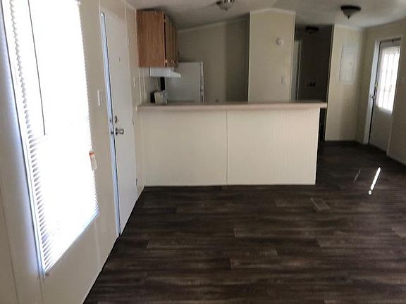 3rd image of 113 Peach Ln