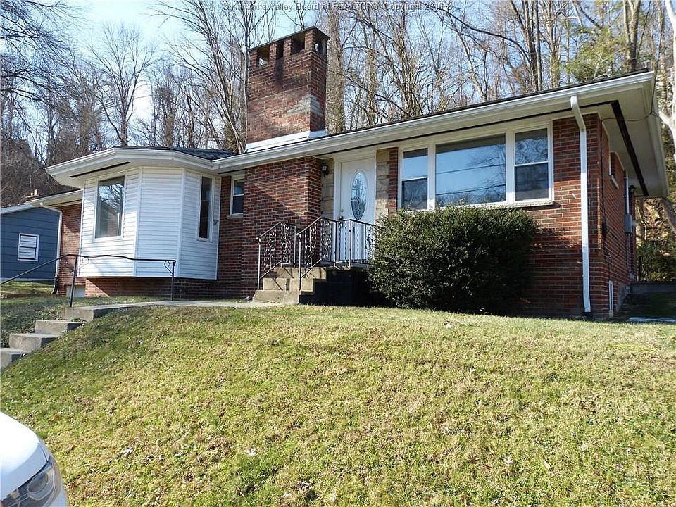 1st image of 653 Gordon Dr