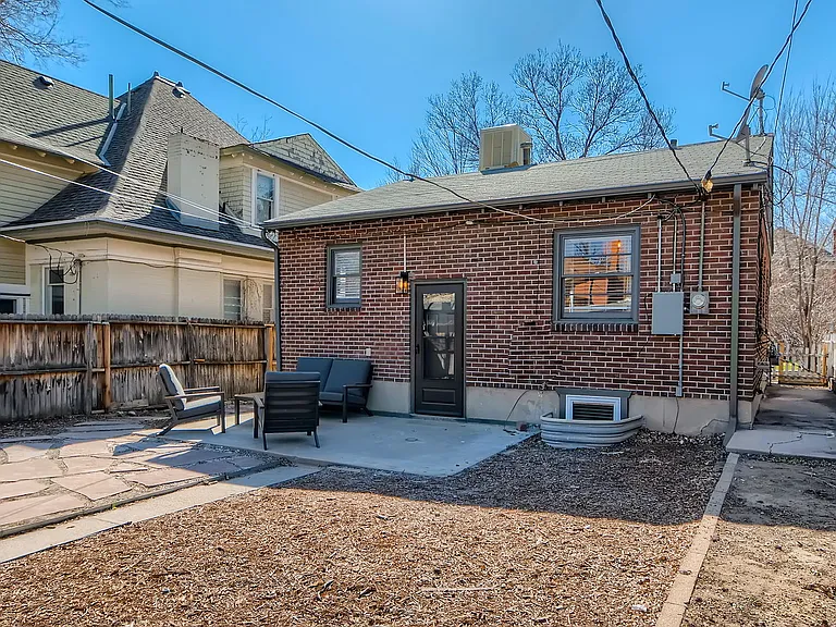624 N Downing St #2 — Photo 12