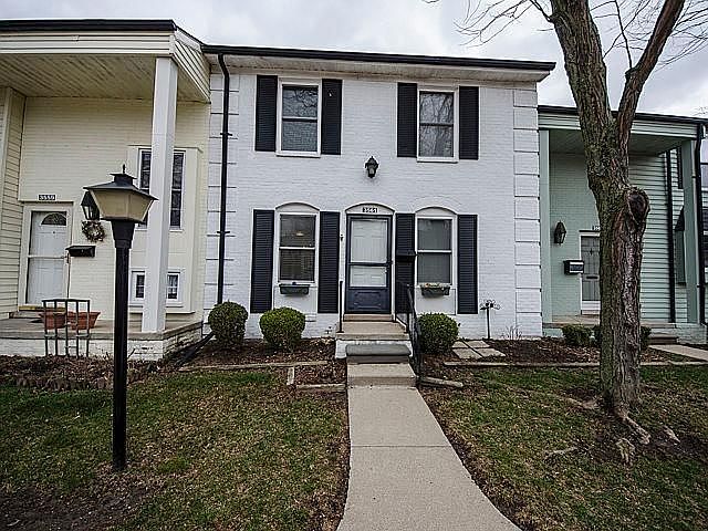 1st image of 3561 Burbank Dr