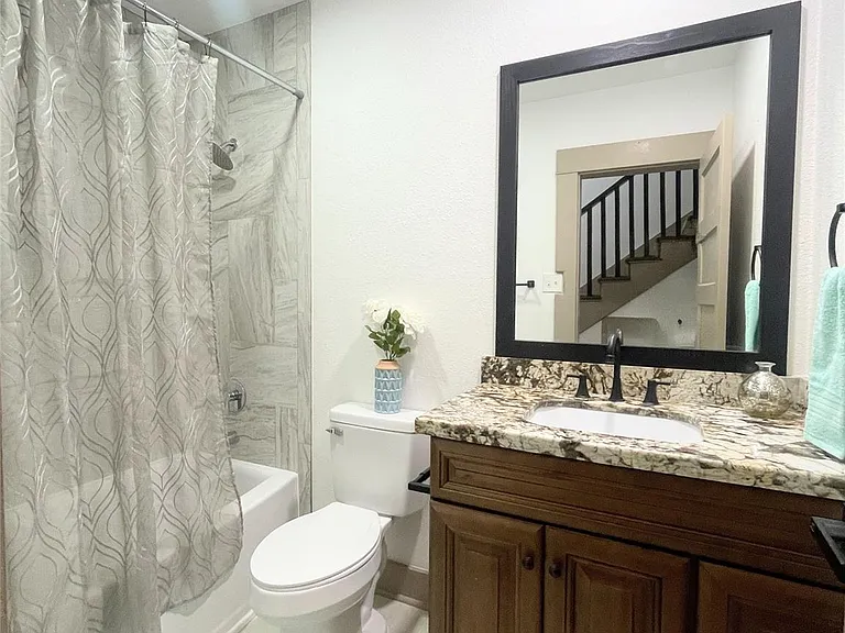 210 W Crescent Dr — Photo 21