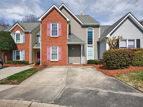 7 Cedar Knoll Ct, Greensboro, NC 27407