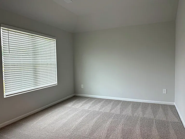 205 Six Pence Ct — Photo 10