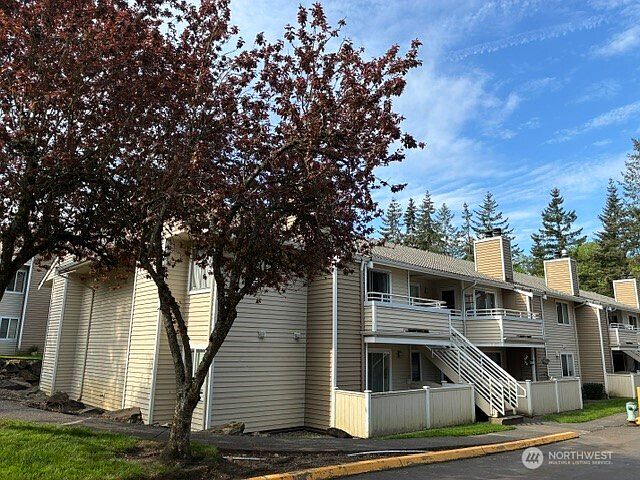 1st image of 21301 52nd Avenue W #B111