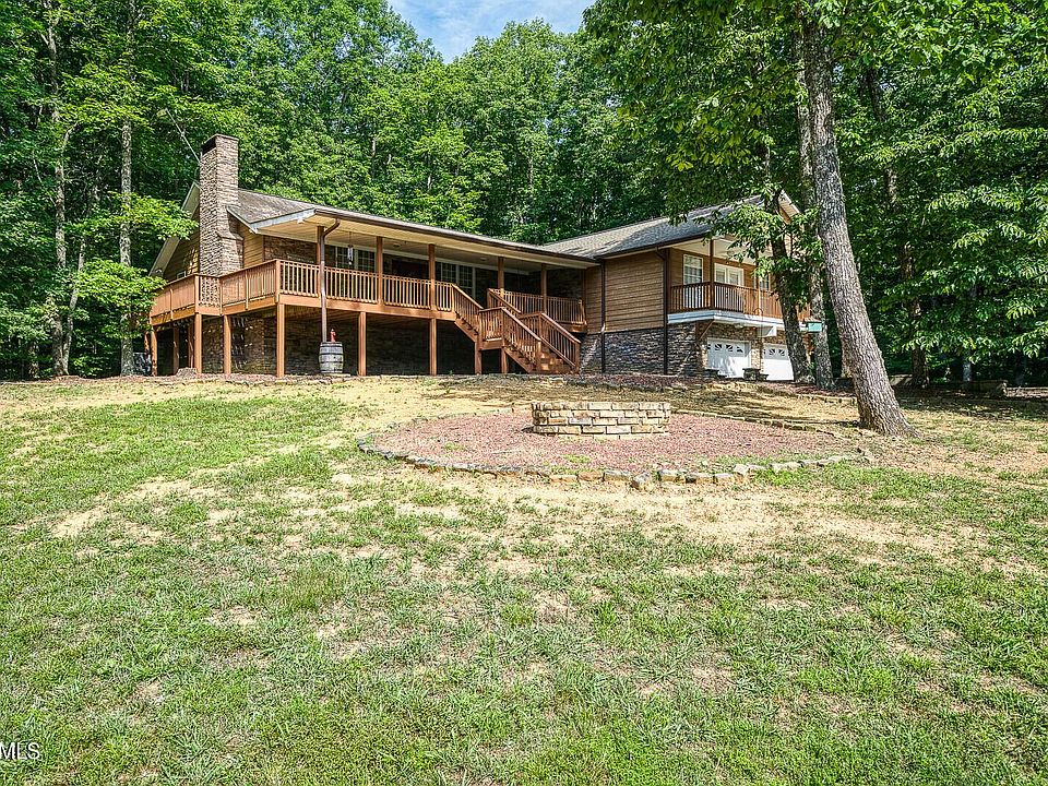 1st image of 274 Greenwood Dr