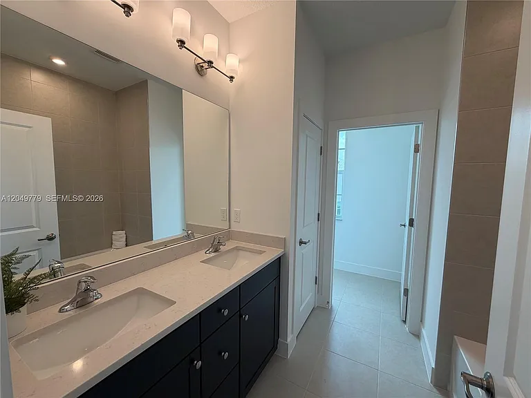 881 SW Bushel Trl — Photo 12