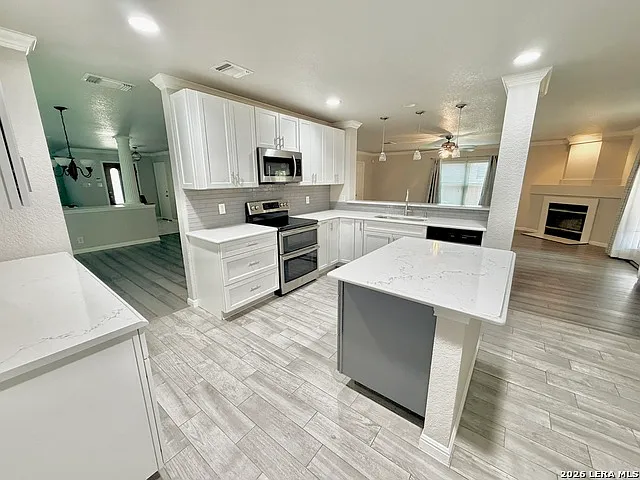 4 bed, 2.5 bath, 3487 sqft, $2,600 — Photo 4