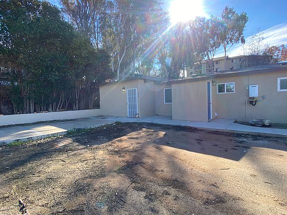 2nd image of 206 Rose St #1