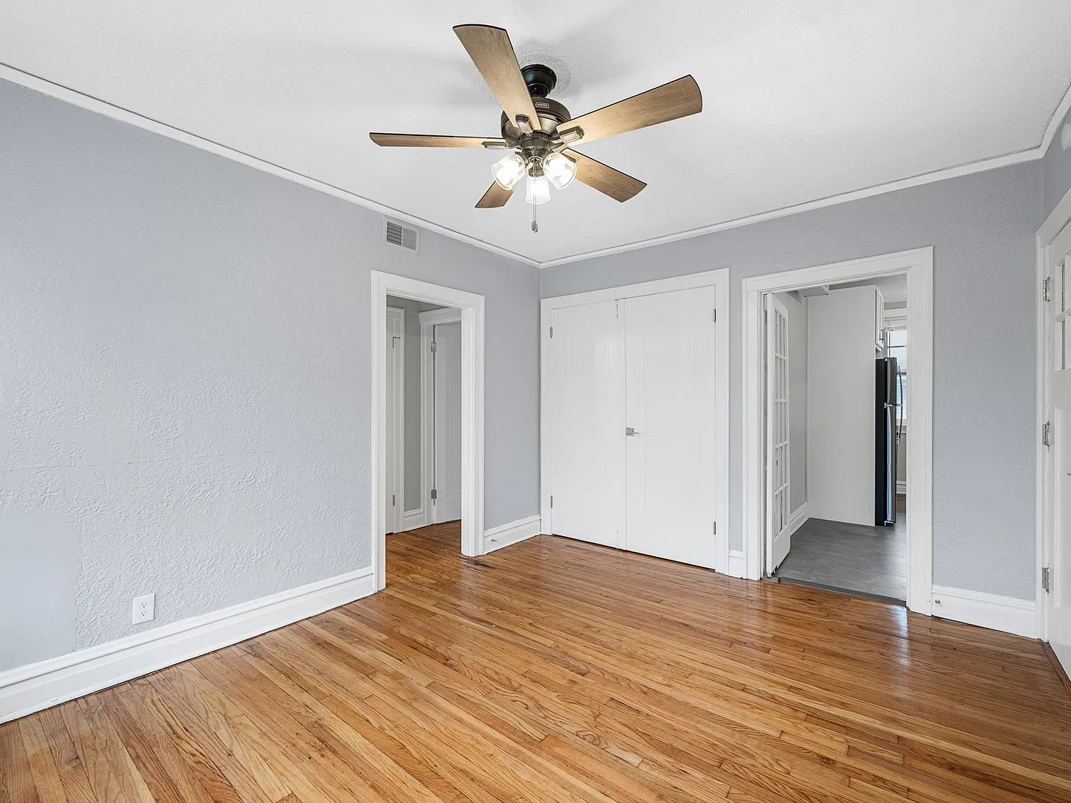 1240-72 Hawthorne Pl — Photo 4