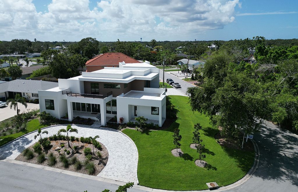 2110 Michele Dr - Property Image