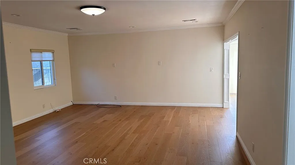 4 bed, 4.5 bath, 2825 sqft, $6,000 — Photo 3