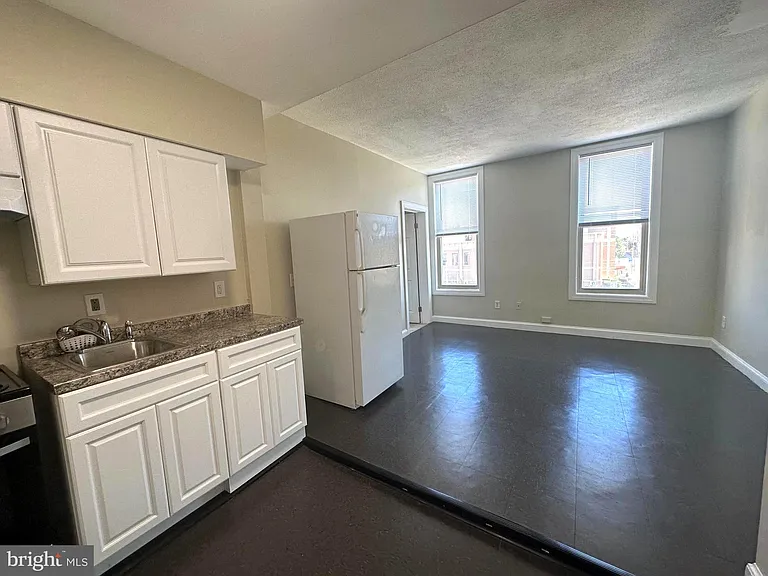 64 W Antietam St #7 — Photo 5
