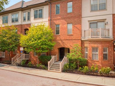 24 W Russell St, Columbus, OH, 43215