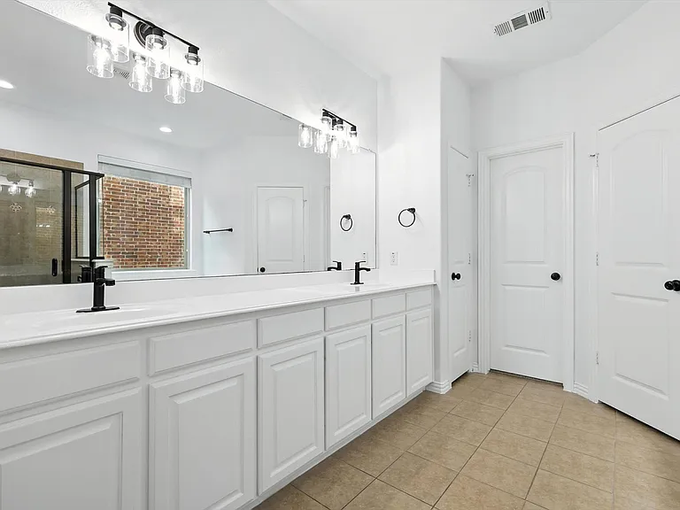 10421 Sexton Dr — Photo 22