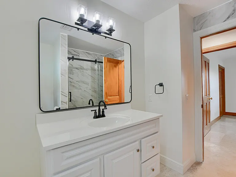2334 NW Timbercreek Cir — Photo 32