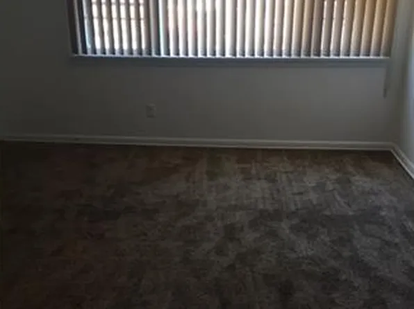 39 Liberty St, Edison, NJ 08837