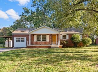 105 Daleview Cir, Columbia, TN 38401