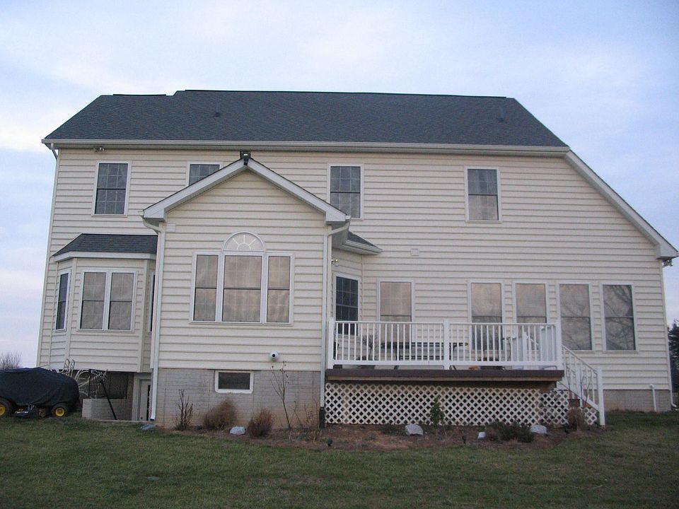 2nd image of 2121 Traceys Rd