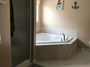 1533 Falcon Dr, Hartford, WI