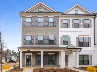 831 Calvin Park Dr, Ball Ground, GA 30107