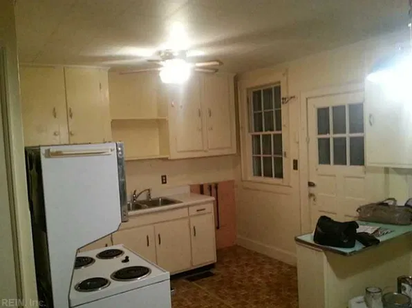 909 Newell Ave, Norfolk, VA 23518