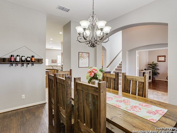 4th image of 18342 Emerald Oaks Dr