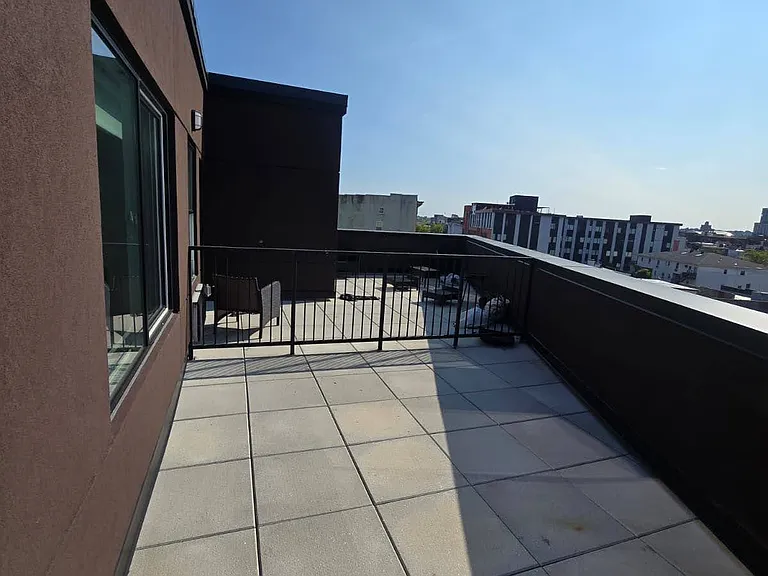 486 Market St #502 — Photo 3