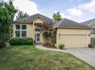 8960 SW Iowa Dr, Tualatin, OR 97062