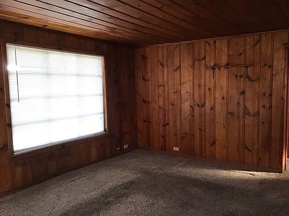 2nd image of 404 N Hallett St